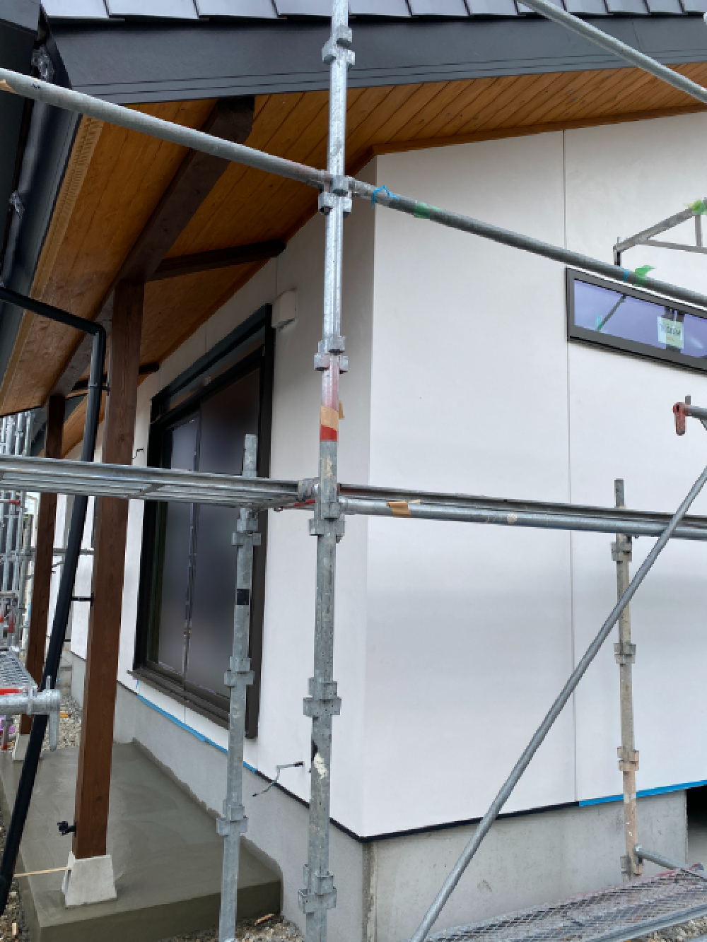 外壁の漆喰塗り