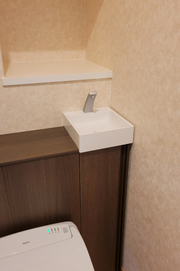 トイレ手洗い